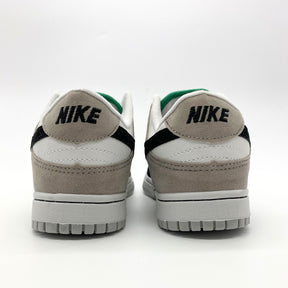 Tênis Nike Dunk - Cinza, Branco e Preto