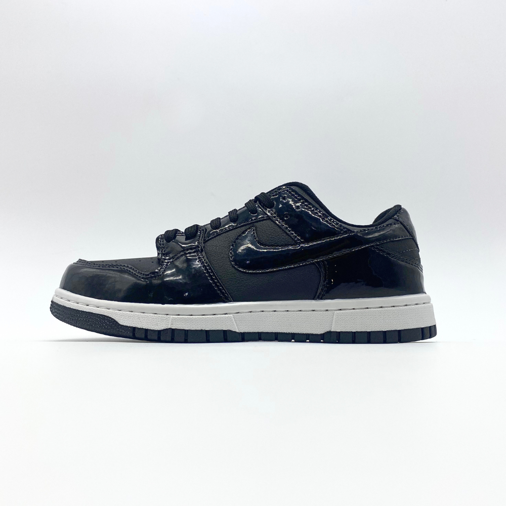 Tênis Nike Dunk - Preto e Branco