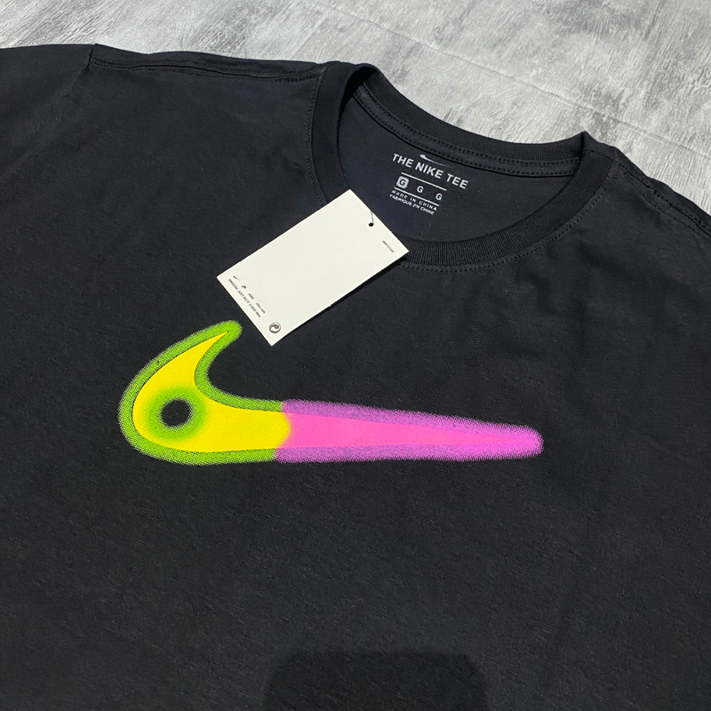 Camiseta Premium NK