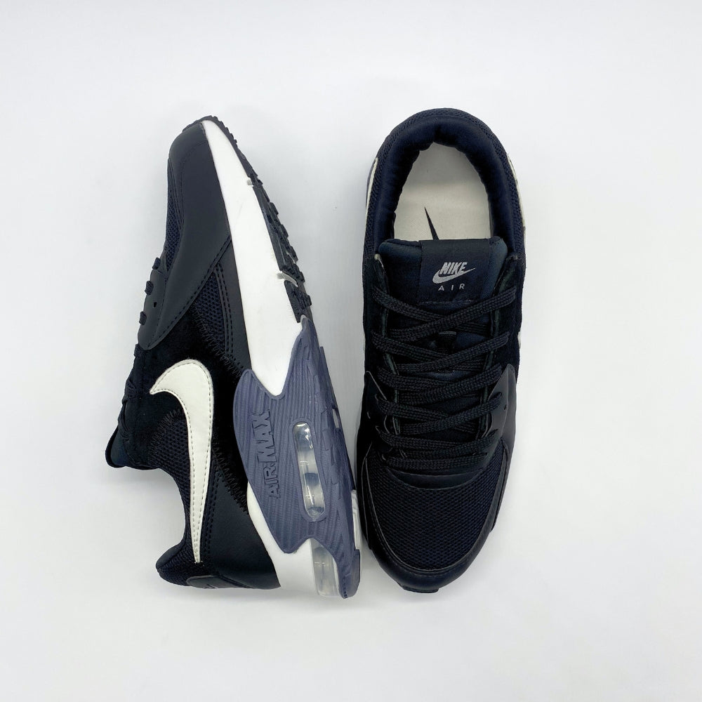 Tênis Nike Air Max Excee - Preto e Branco