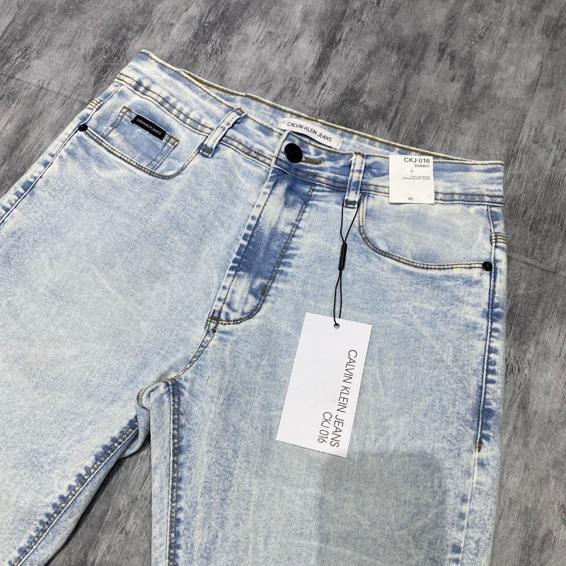 Calça Jeans Clara grif Calvi K