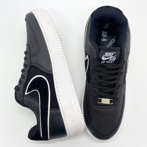 Tênis Nike Air Force 1 - Preto e Branco