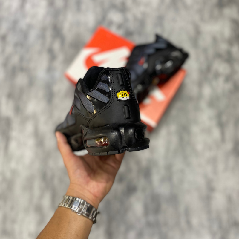 Tênis Nk Air Max TN Plus DRACÚLA