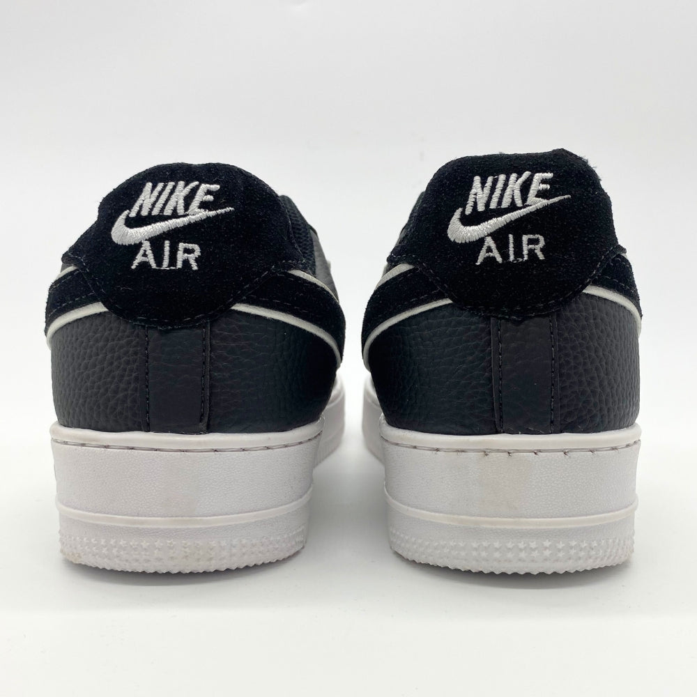 Tênis Nike Air Force 1 - Preto e Branco