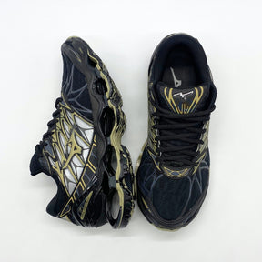 Tênis Mizuno Wave Prophecy 7 - Preto e Dourado