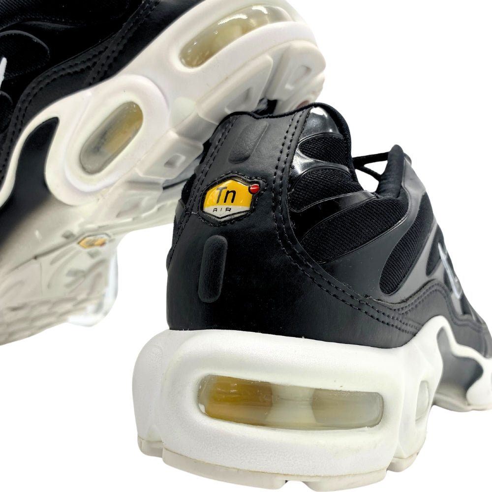 Tênis Nike Air Max TN Plus - Black & White