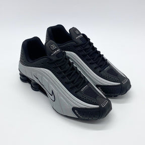 Tênis Nike Shox R4 - Preto e Prata