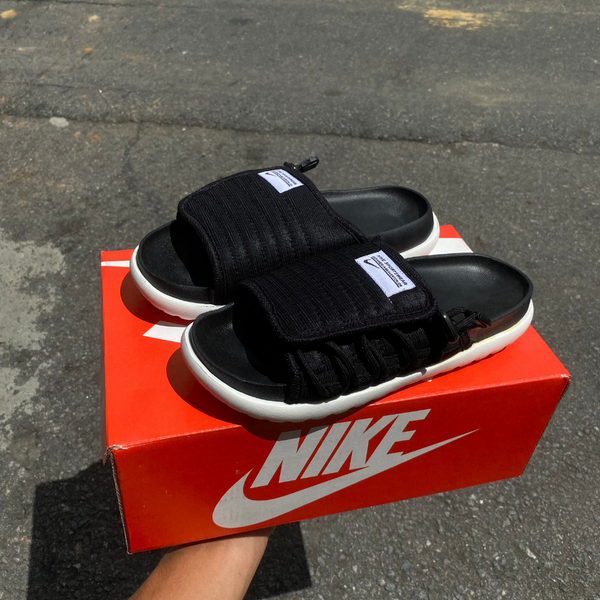 NikeCA2137