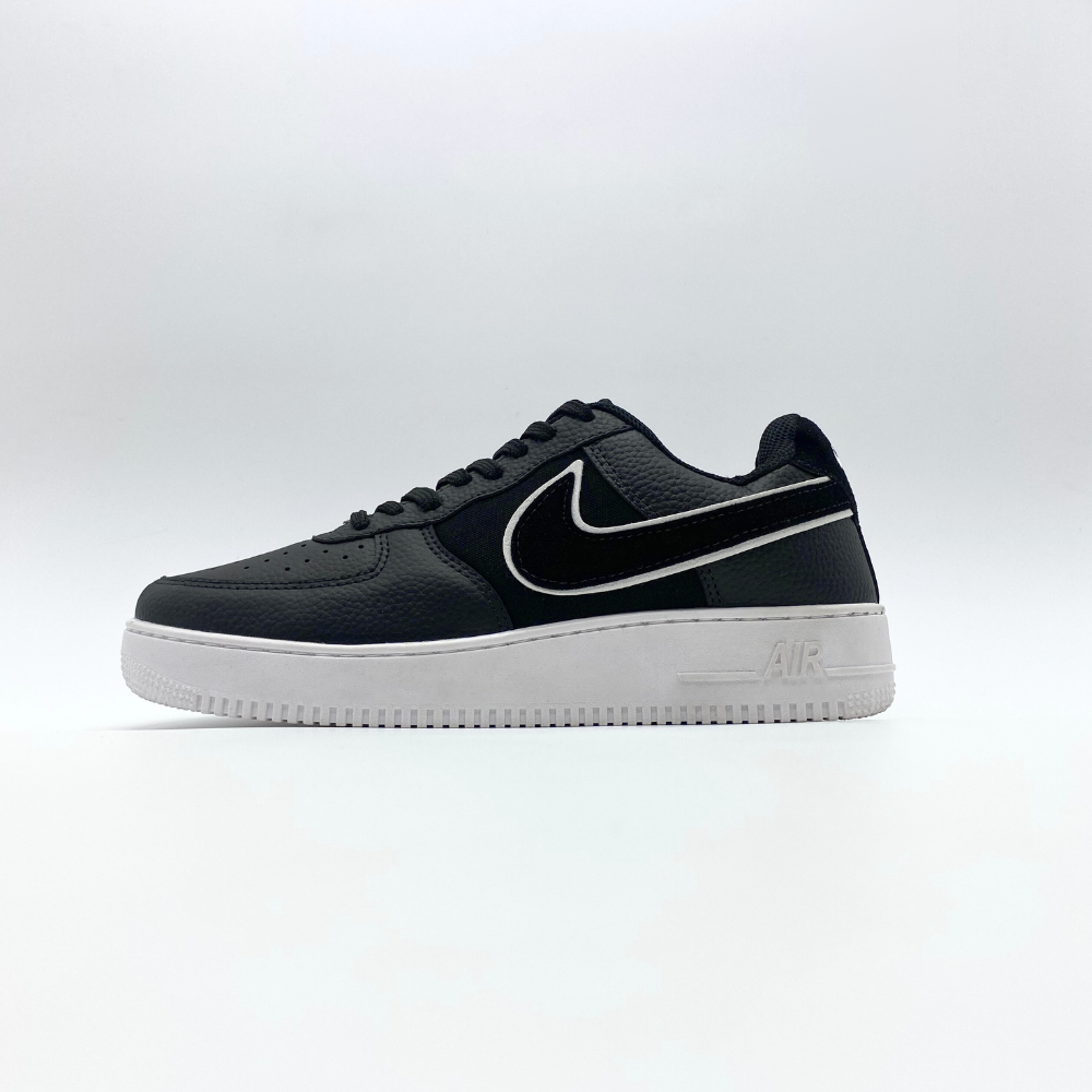 Tênis Nike Air Force 1 - Preto e Branco