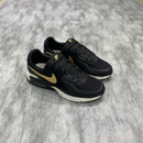 Tênis Nk Air Max Excee Preto e Dourado