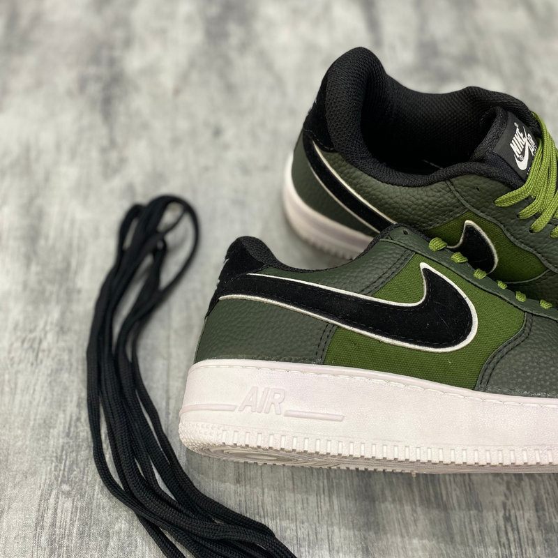 Tênis Nike Air Force 1 Verde Militar