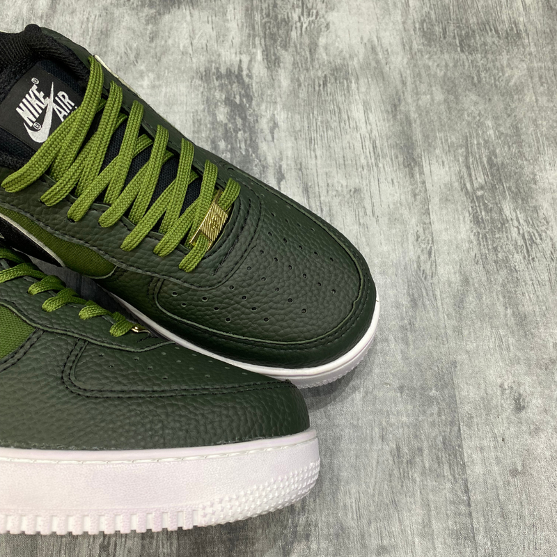 Tênis Nike Air Force 1 Verde Militar