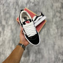 Tênis Vans Knu Skool  Preto e Branco