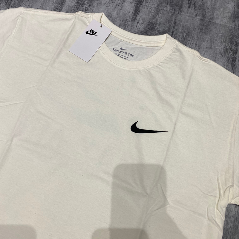 Camiseta Premium NK