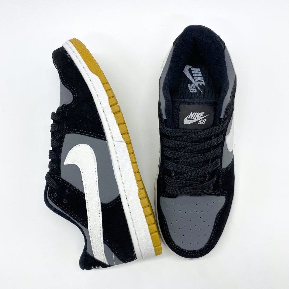 Tênis Nike Dunk - Preto, Cinza e Branco