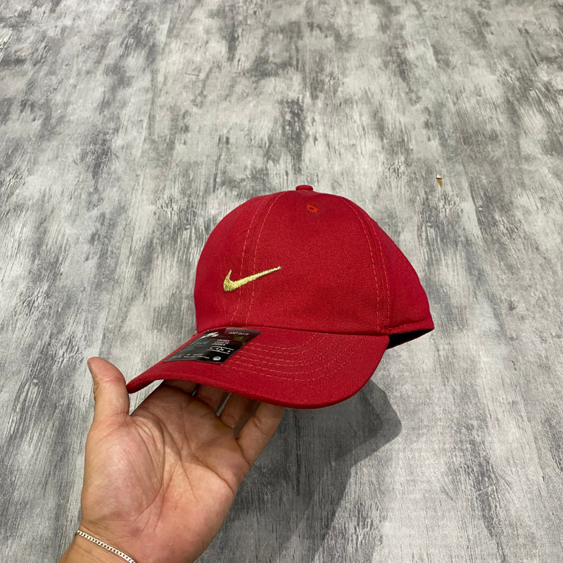 Boné Nk Algodão Vermelho