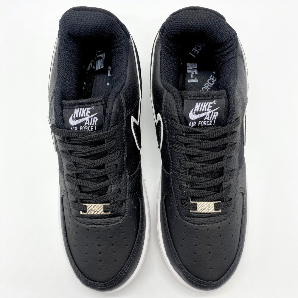 Tênis Nike Air Force 1 - Preto e Branco