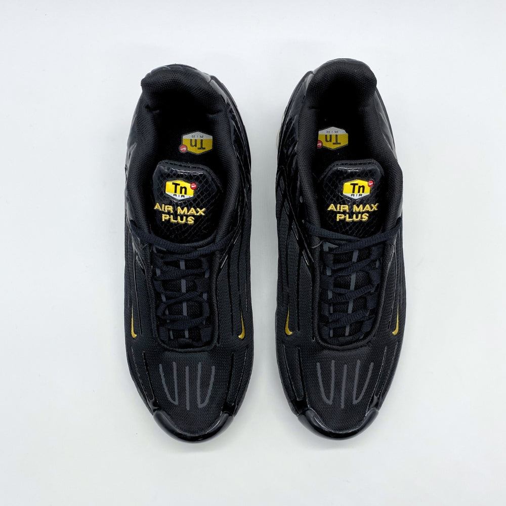 Tênis Nike Air Max TN Plus 3 - Preto e Dourado