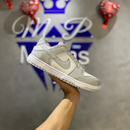 Tênis Nk Dunk Low Cinza e Branco