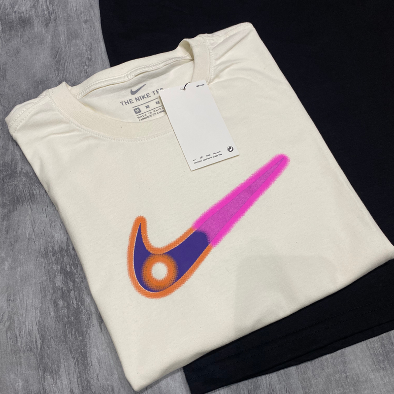 Camiseta Premium NK