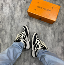 Tênis LV SKETE PRETO E BRANCO